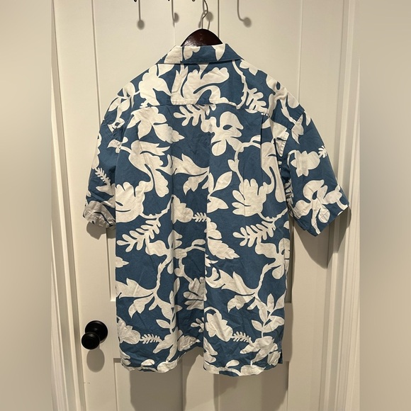 Patagonia Pataloha Hawaiian Shirt Blue White Floral- Men’s XL - Picture 4 of 4